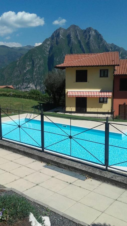 Vila Luxurious Attic-Swimming Pool Riva di Solto Exteriér fotografie