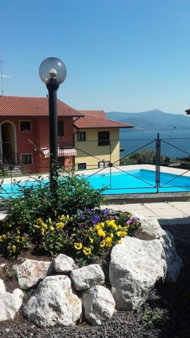 Vila Luxurious Attic-Swimming Pool Riva di Solto Exteriér fotografie